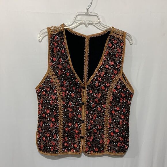 VINTAGE 70s patchwork of painted leather pieces crochet together to create vest - Picture 9 of 9